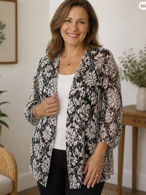 Perceptions NY Black White Floral Lace Open Cardigan Jacket Size 12 EUC
